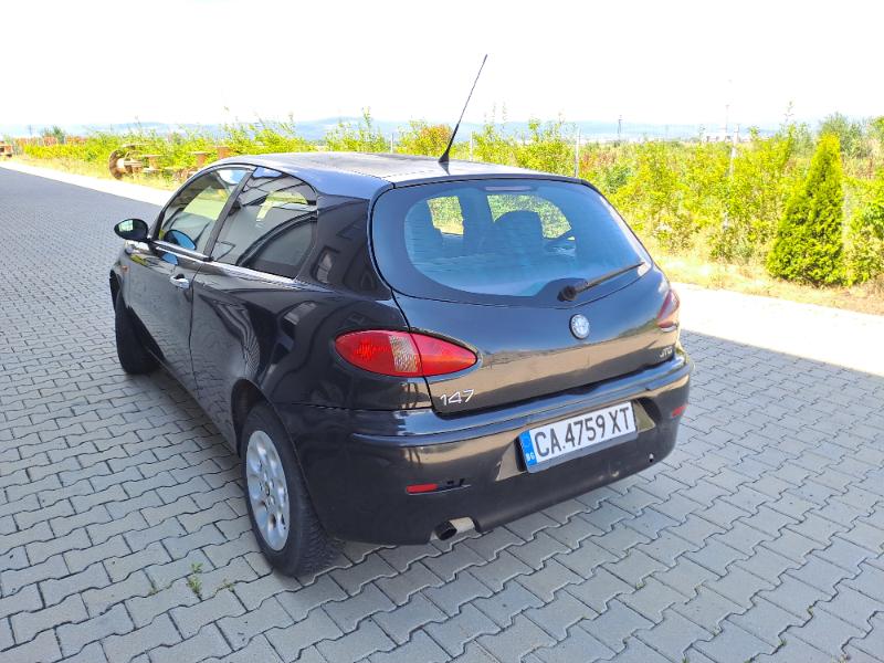 Alfa Romeo 147 1.9 JTD - изображение 3