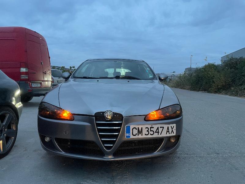 Alfa Romeo 147 1.9JTD - изображение 1