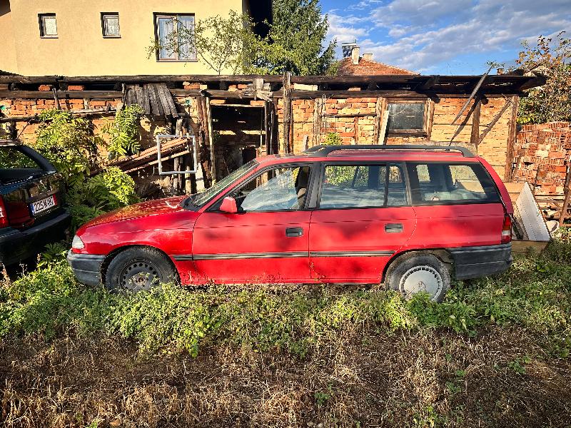 Opel Astra 1,6 - изображение 2