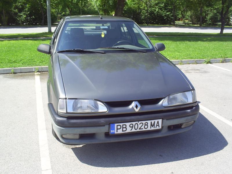 Renault 19 1.8-75кс. С АГУ - изображение 1