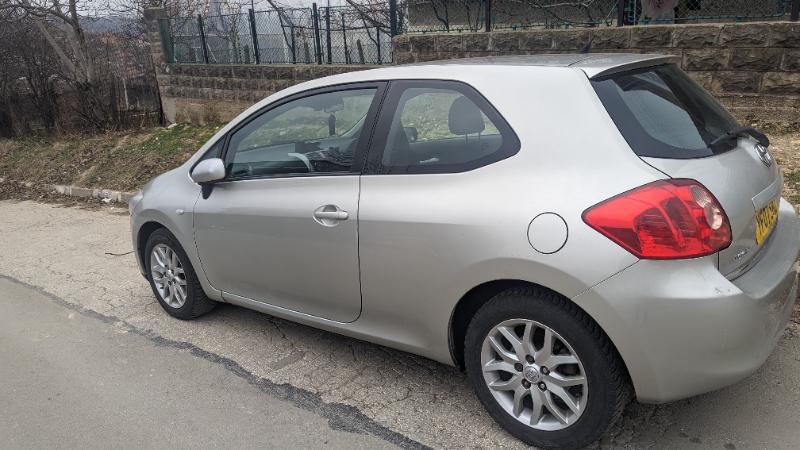 Toyota Auris 1.6 vvti petrol - изображение 3