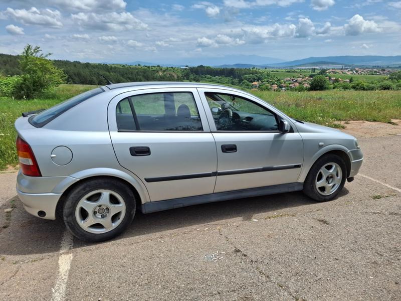 Opel Astra 1.6i - изображение 5