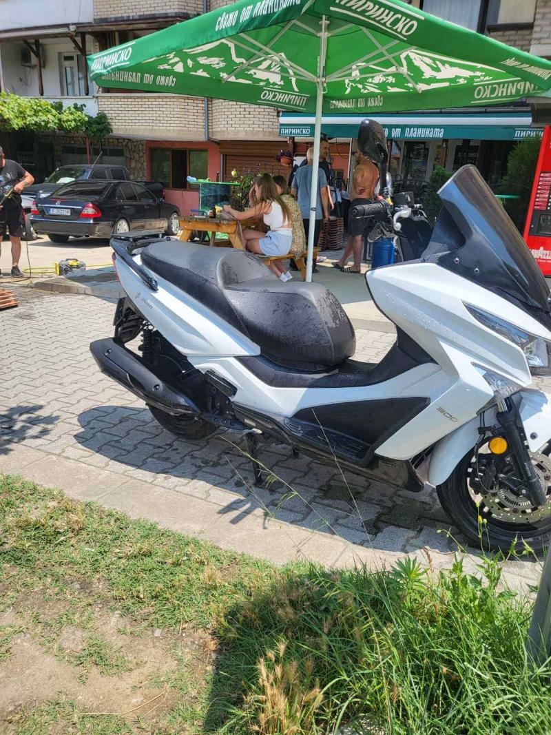 Kymco Downtown Xtown 300I ABS - изображение 7