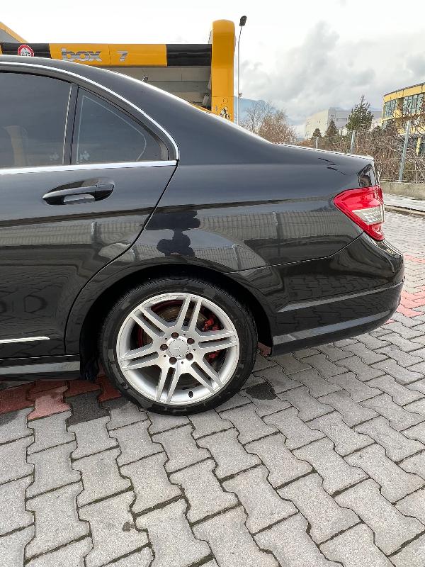 Mercedes-Benz C 320 3.0TDI - изображение 8