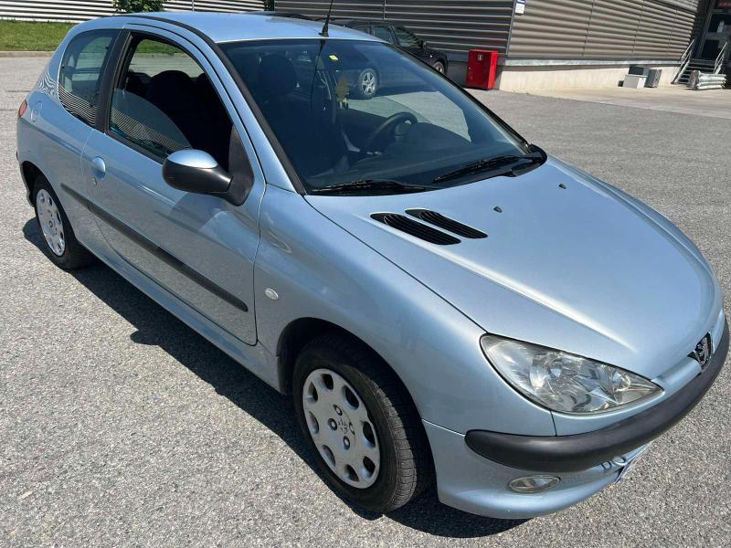 Peugeot 206 1.1  - изображение 7