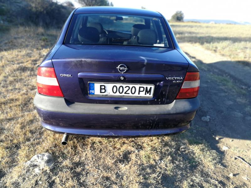 Opel Vectra 1.6 16V - изображение 4