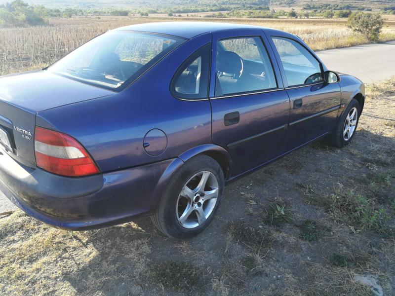 Opel Vectra 1.6 16V - изображение 5