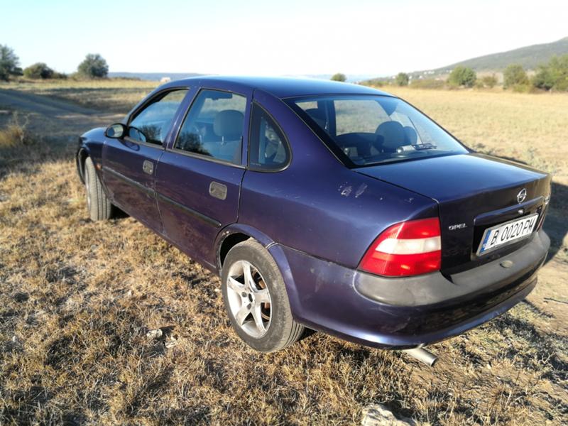 Opel Vectra 1.6 16V - изображение 3