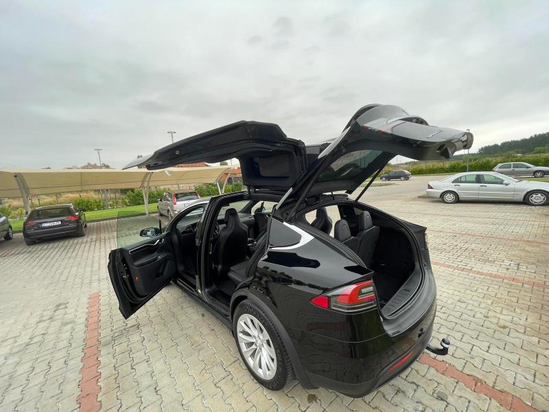 Tesla Model X  - изображение 9