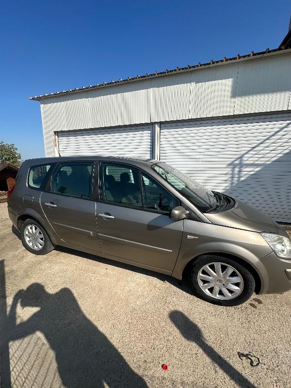 Renault Grand scenic 2.0 DCI - изображение 2