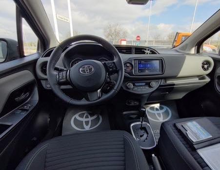 Toyota Yaris 1.5 бензин - изображение 3