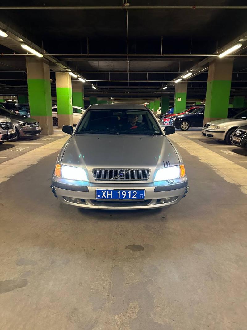 Volvo S40 1.9 - изображение 2