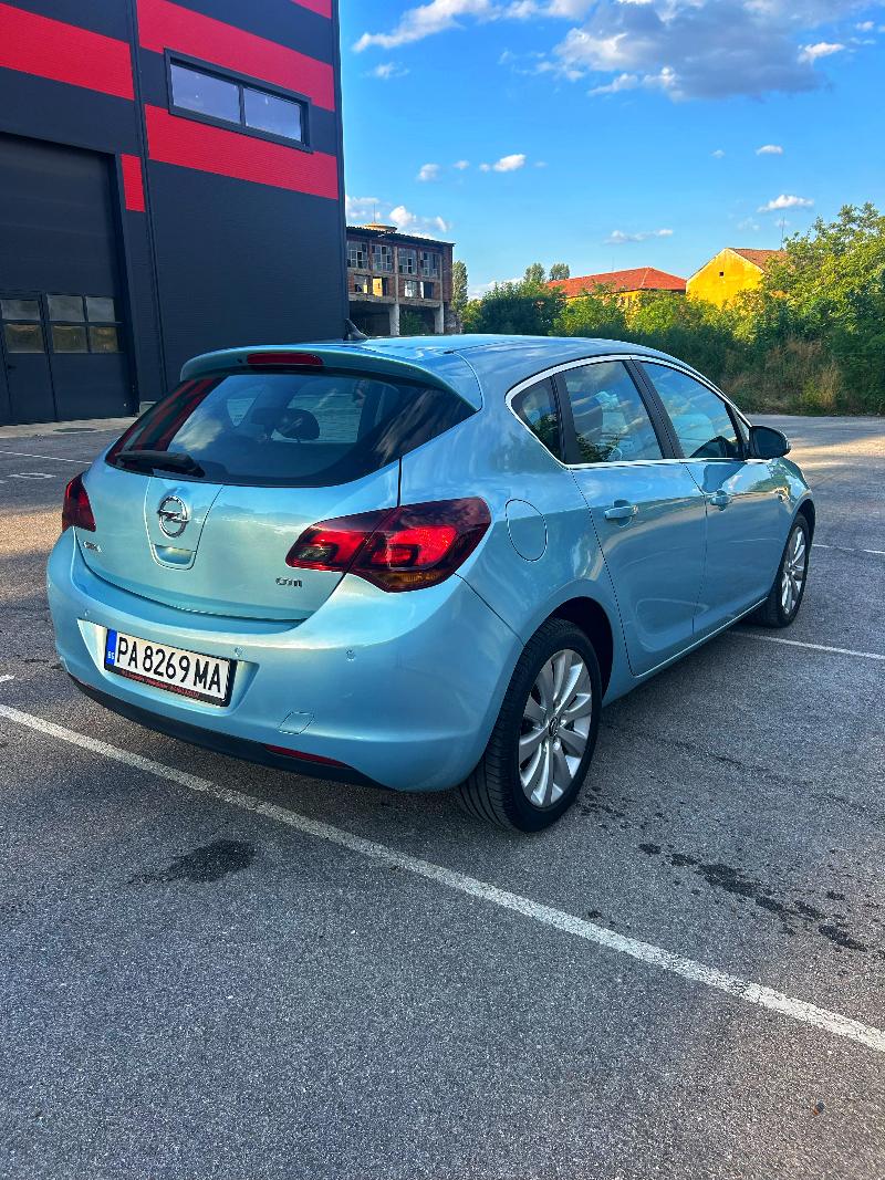 Opel Astra 1.7 CDTI COSMO - изображение 4