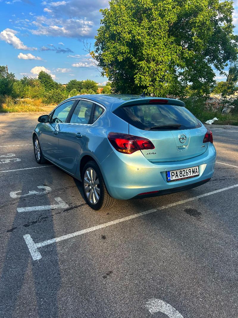 Opel Astra 1.7 CDTI COSMO - изображение 5