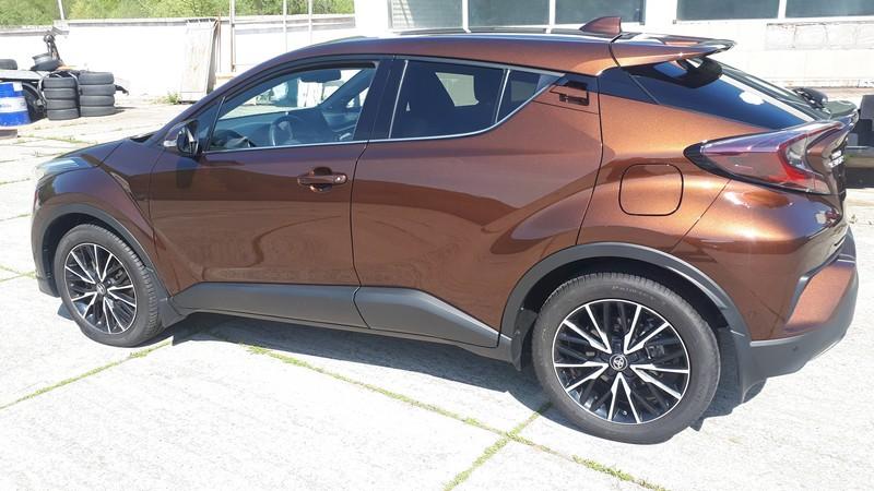 Toyota C-HR 1.2i Turbo AWD  - изображение 2