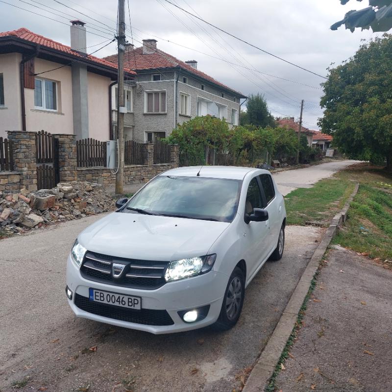 Dacia Sandero 1.2 - изображение 8