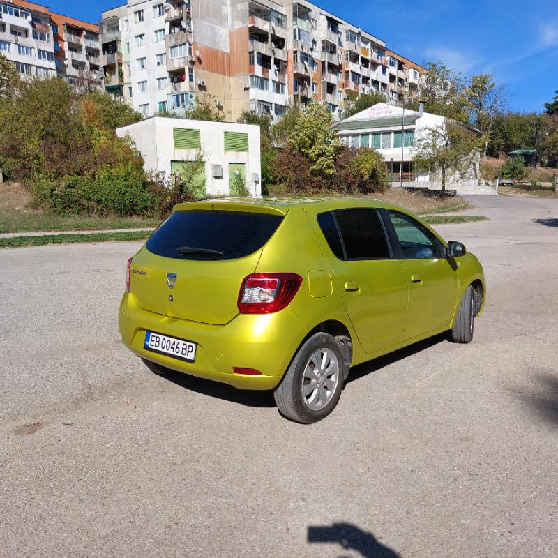 Dacia Sandero 1.2 - изображение 2