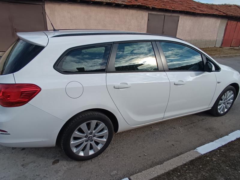 Opel Astra 1.4 - изображение 3