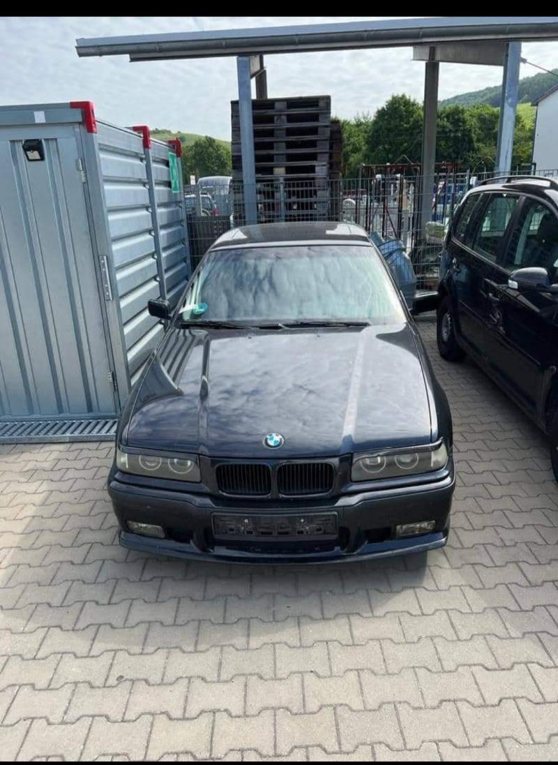 BMW 318 1.8  - изображение 7