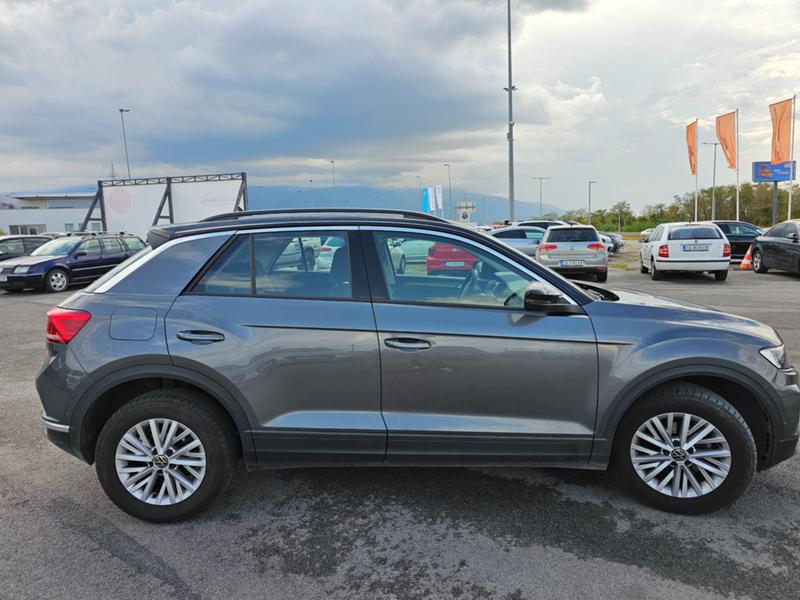 VW T-Roc 1.5 TSI DSG - изображение 5