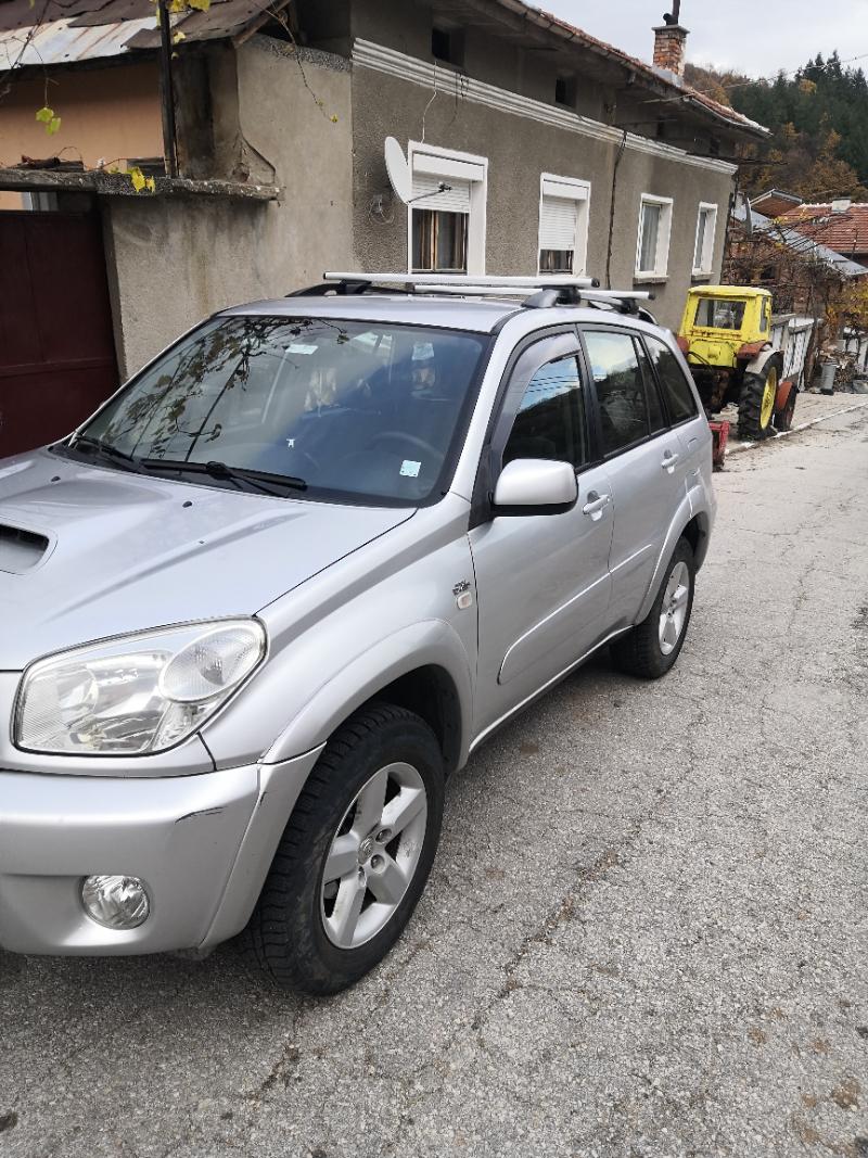 Toyota Rav4 2.0 D4D - изображение 4