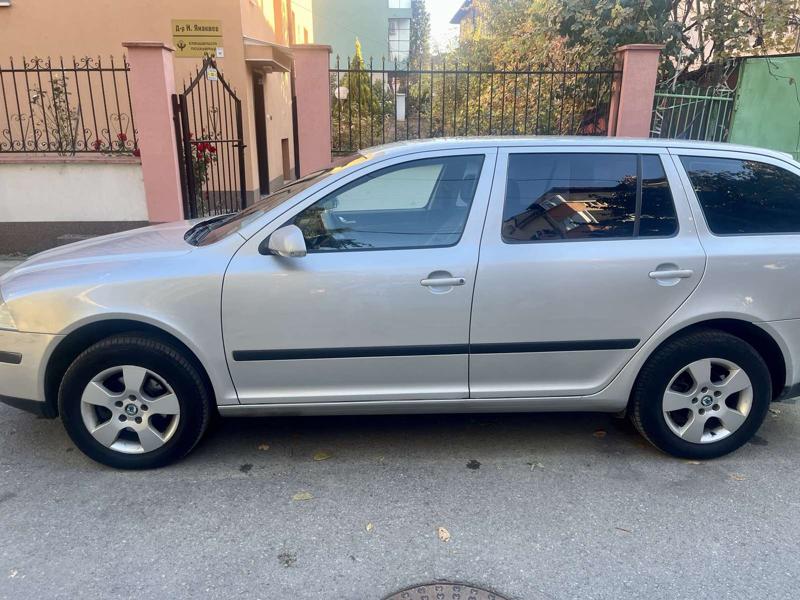 Skoda Octavia 1.9 TDI 4x4 - изображение 2