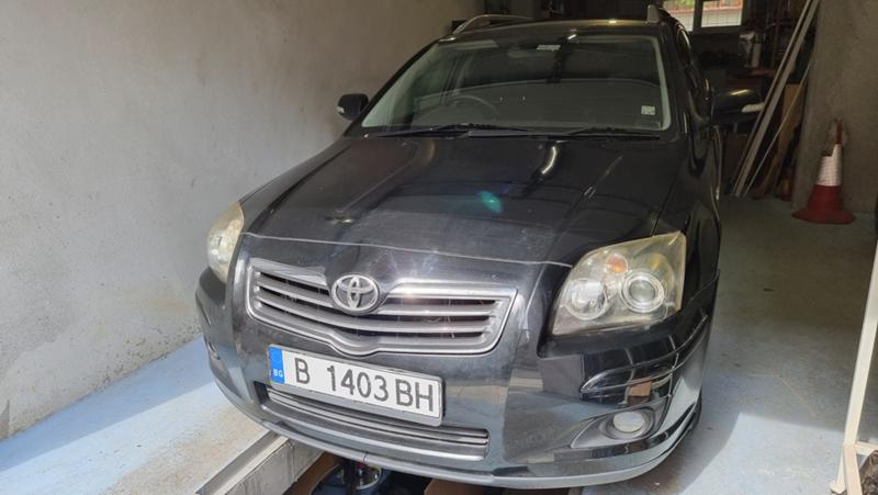 Toyota Avensis D-4D T180 - изображение 2