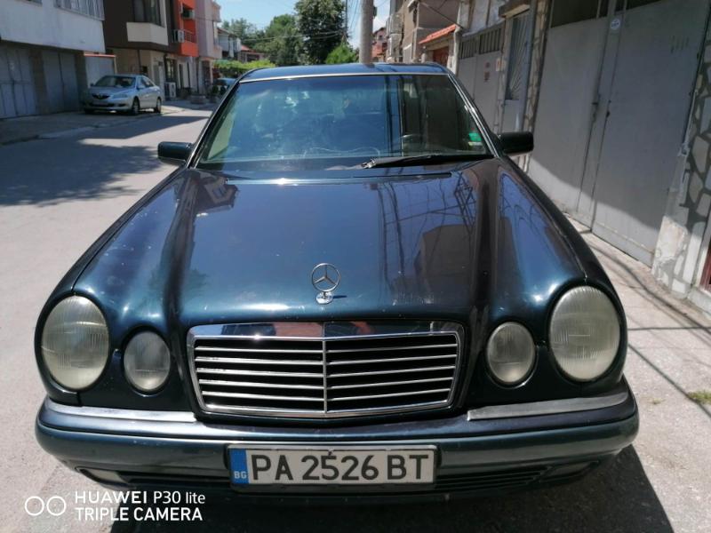 Mercedes-Benz E 250 2.5 - изображение 8