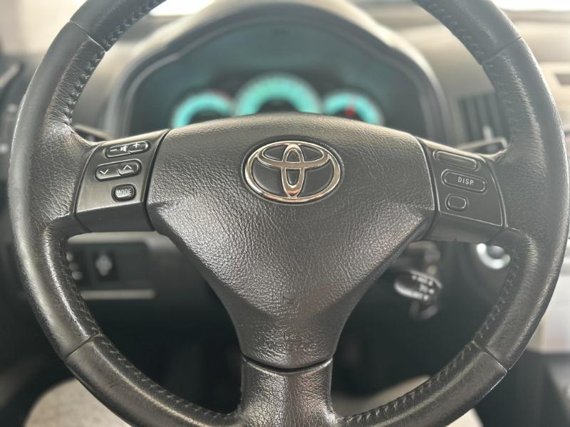 Toyota Corolla verso 2.2 136kc - изображение 8