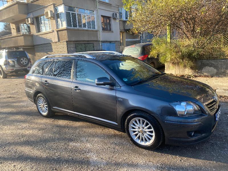 Toyota Avensis 2.2 D CAT - изображение 3