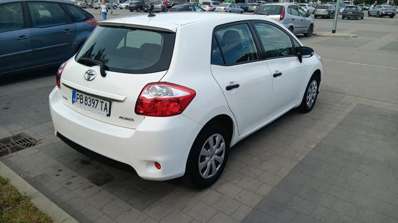 Toyota Auris  - изображение 2