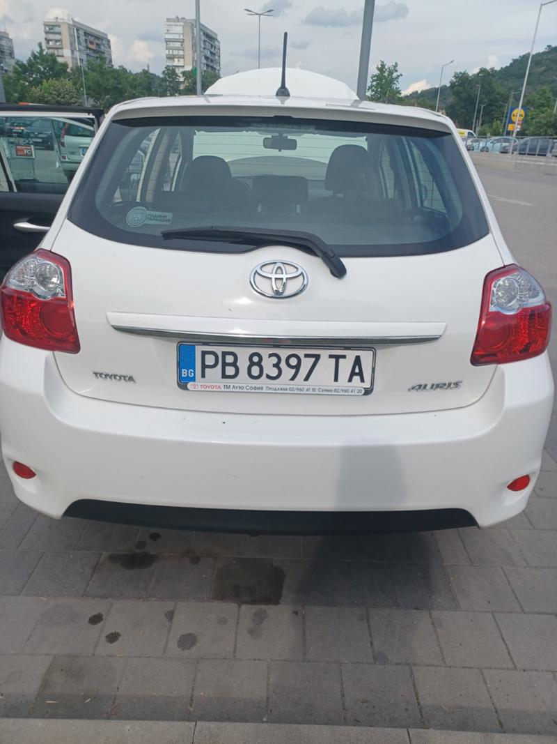 Toyota Auris  - изображение 10