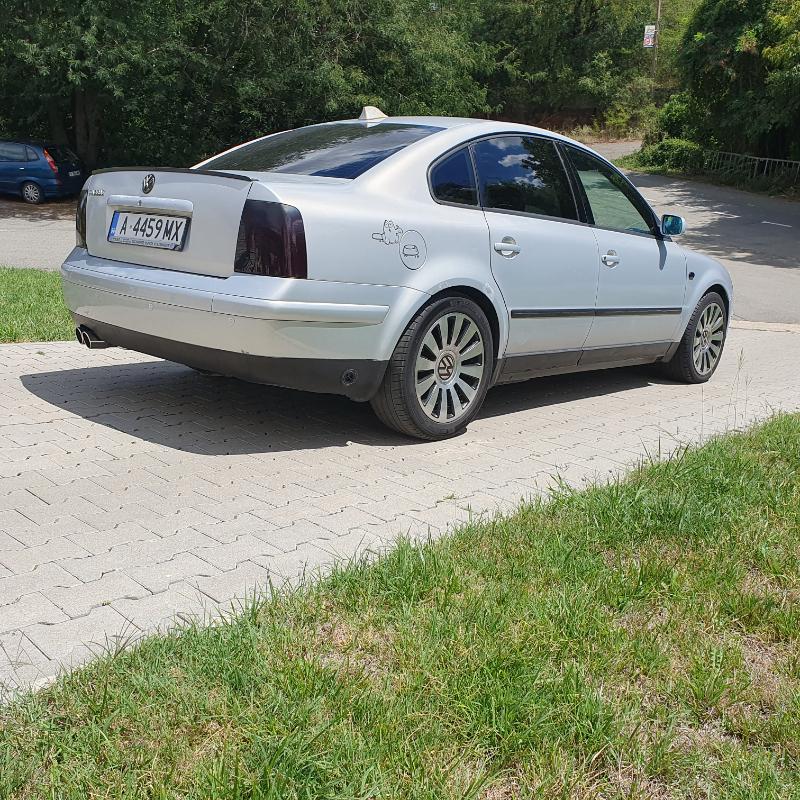 VW Passat 1.6 - изображение 9