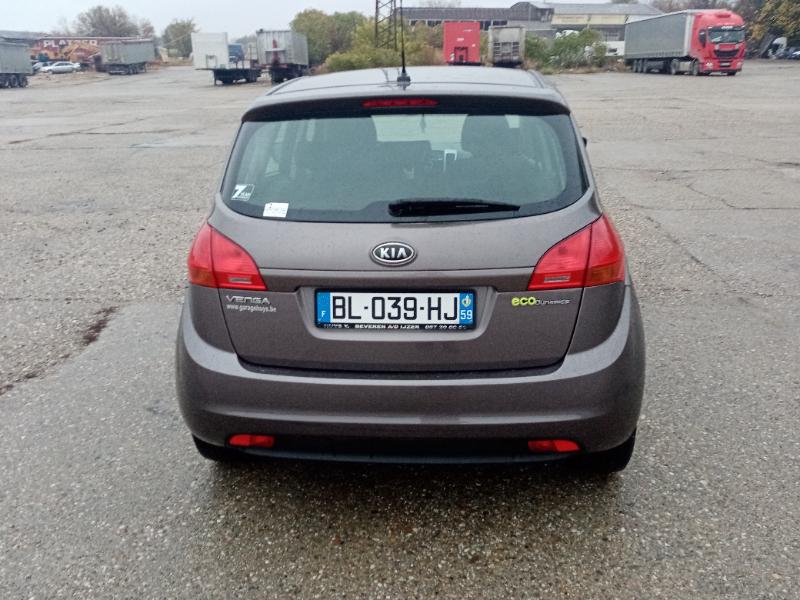 Kia Venga 1.4crdi - изображение 2