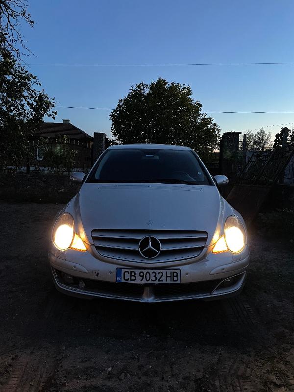 Mercedes-Benz R 320 3.2 - изображение 2