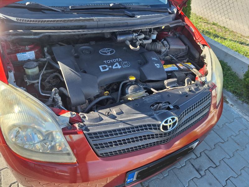 Toyota Corolla verso 2.0 D4D - изображение 4