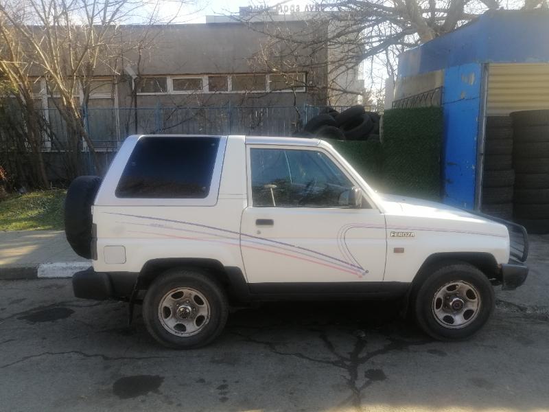 Daihatsu Feroza Бензин - изображение 10