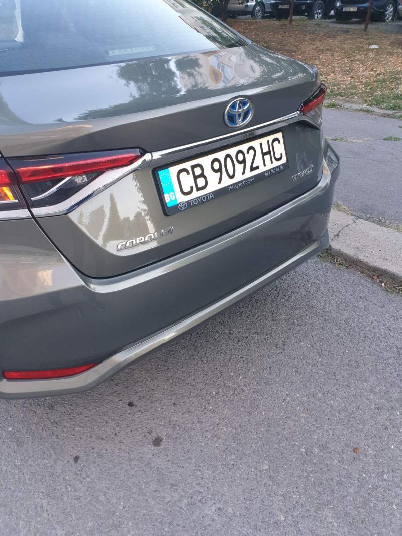 Toyota Corolla 1,8 Hybrid - изображение 3