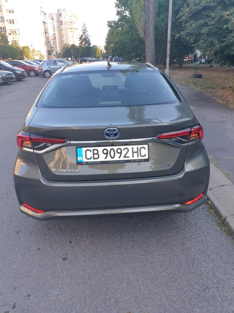 Toyota Corolla 1,8 Hybrid - изображение 5