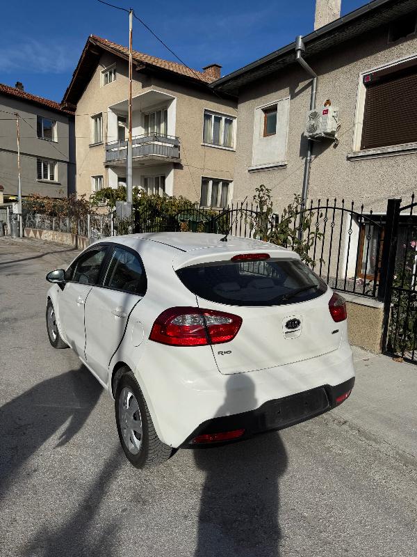 Kia Rio 1.4 CRDI - изображение 2