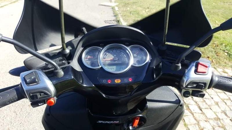 Piaggio Mp3 300 LT - изображение 9