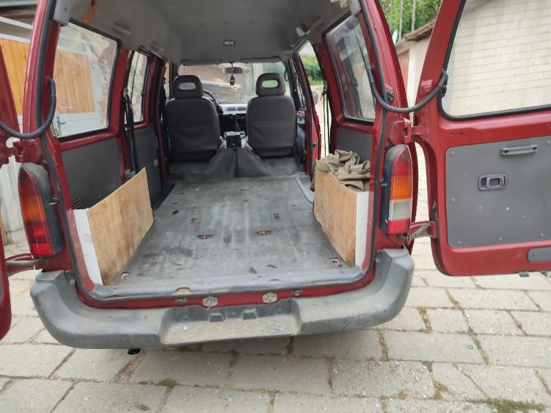 Nissan Vanette 2.3D - изображение 8