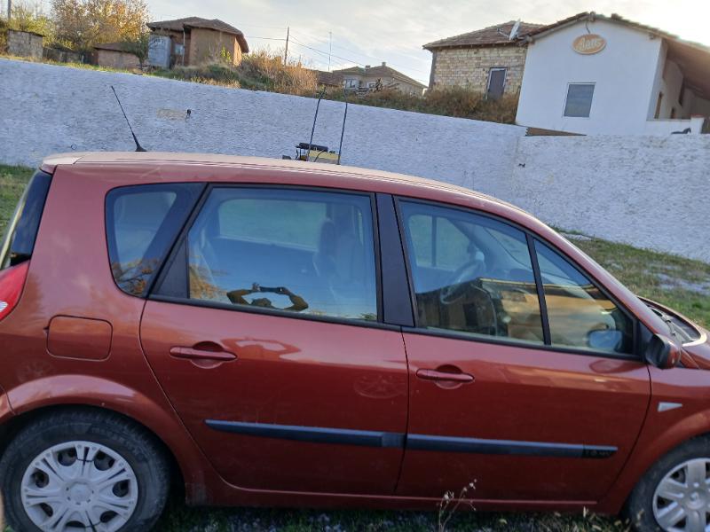 Renault Scenic 1.6 - изображение 5