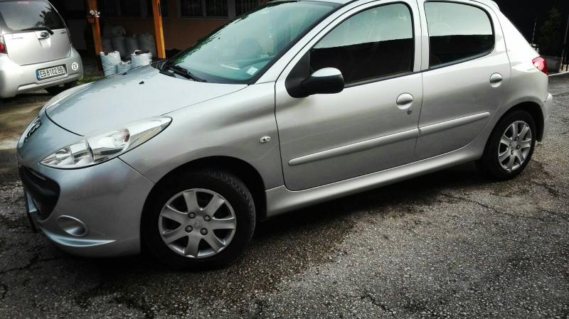 Peugeot 206 1.0i - изображение 8