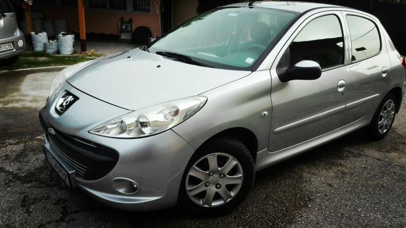 Peugeot 206 1.0i - изображение 2