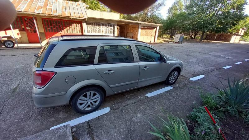 Opel Astra 1.6 - изображение 4