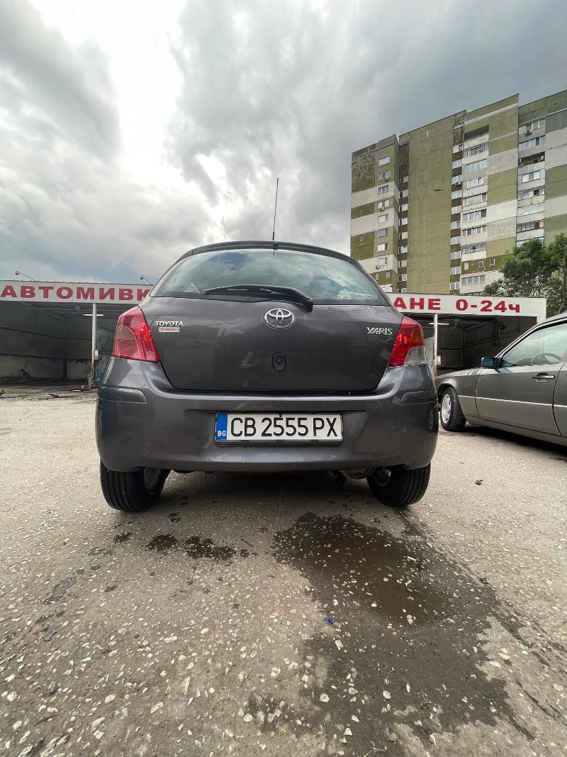 Toyota Yaris  - изображение 10