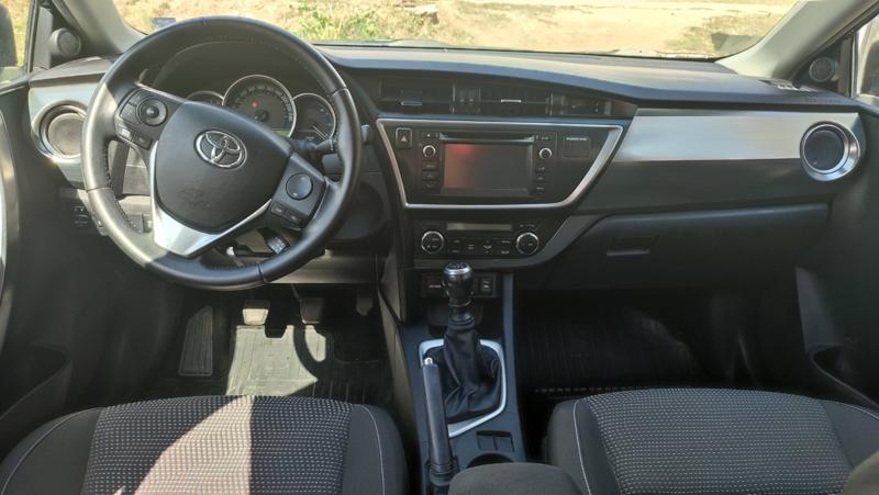 Toyota Auris Touring Sport - изображение 8