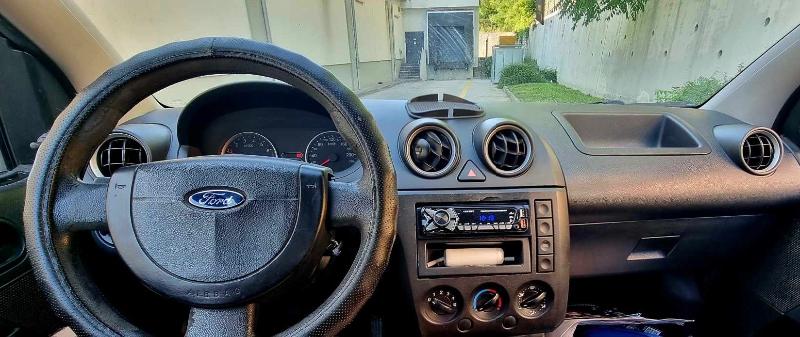 Ford Fiesta 1.3i - изображение 8