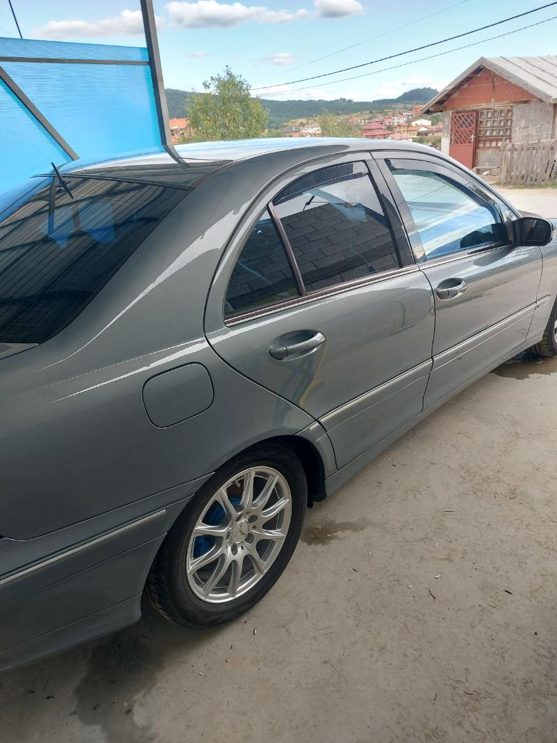 Mercedes-Benz C 200 2.2 CDI - изображение 3